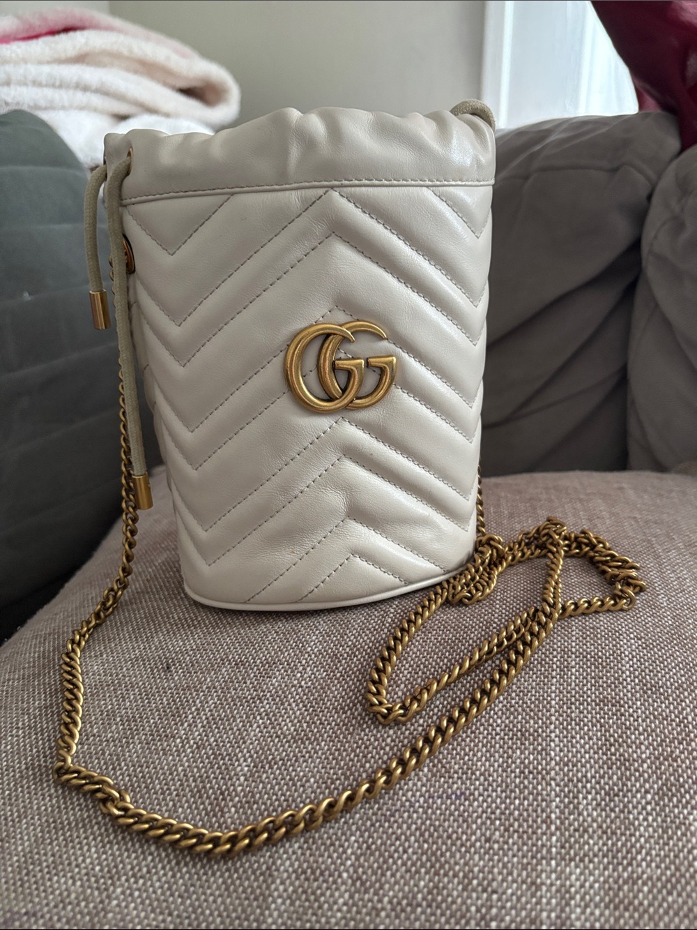 Gucci Cream Chevron GG Bucket Crossbody with Gold Chain